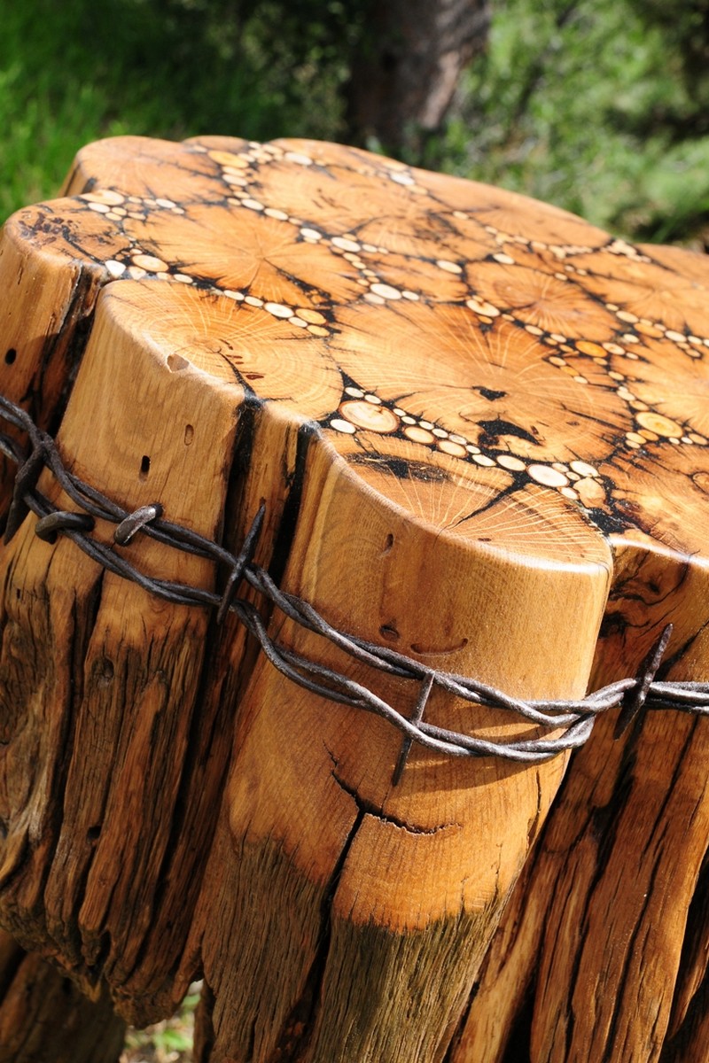 Scrub Oak Pedestal with detail of willow inlay