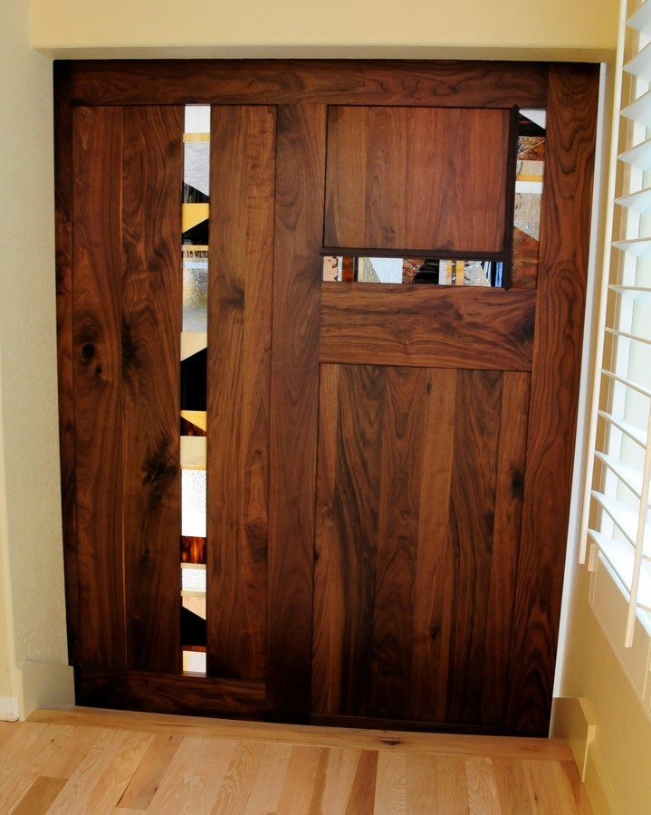 Sliding barn door from other side